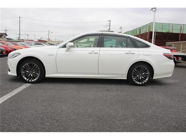 TOYOTA CROWN SEDAN HYBRID 4 2018 Image 31