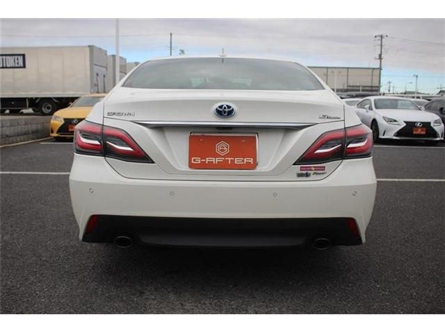 TOYOTA CROWN SEDAN HYBRID 4 2018 Image 31