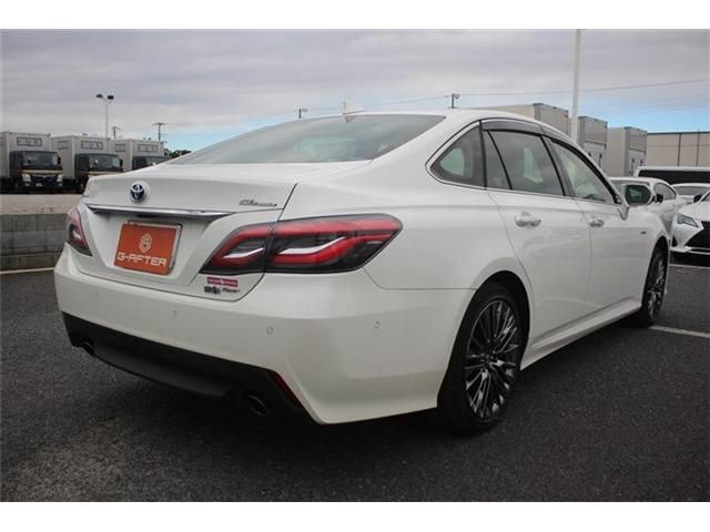 TOYOTA CROWN SEDAN HYBRID 4 2018 Image 31