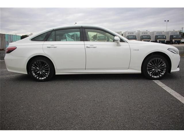 TOYOTA CROWN SEDAN HYBRID 4 2018 Image 31