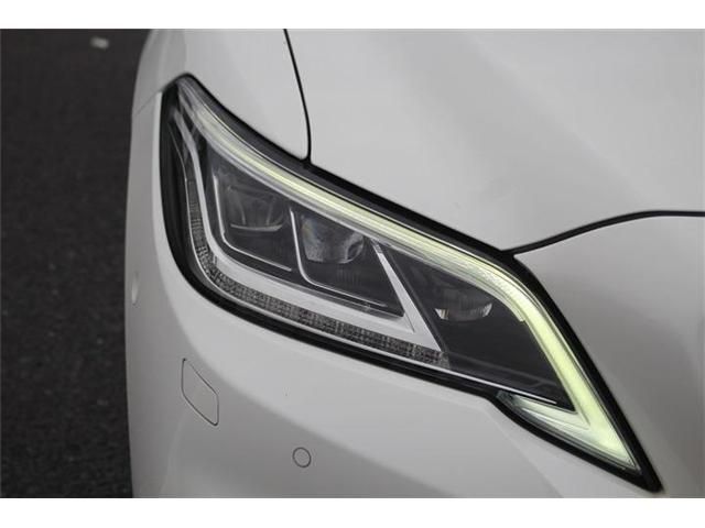 TOYOTA CROWN SEDAN HYBRID 4 2018 Image 31