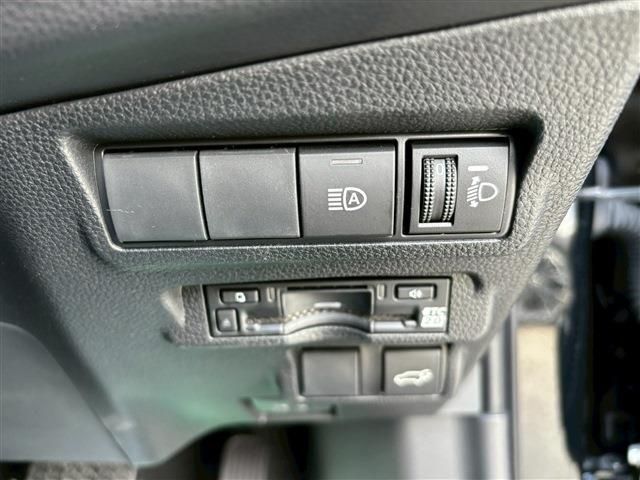 TOYOTA COROLLA CROSS HYBRID 2024 Image 31