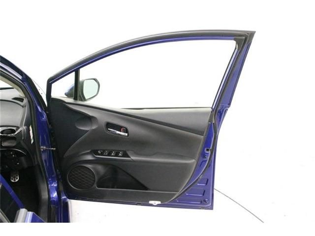 TOYOTA PRIUS 2015 Image 31