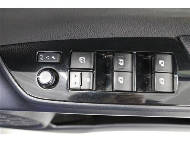 TOYOTA PRIUS 2015 Image 31