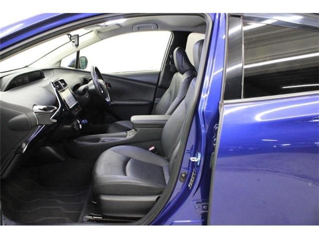 TOYOTA PRIUS 2015 Image 31