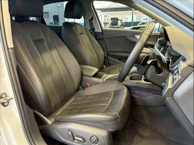 AUDI A4 2021 Image 31