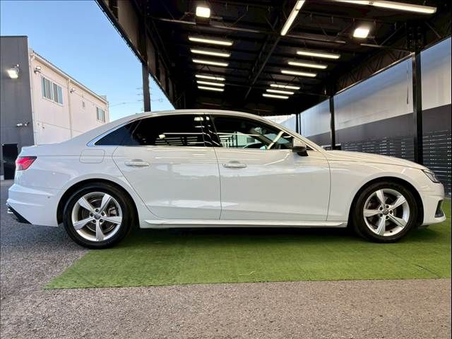 AUDI A4 2021 Image 31