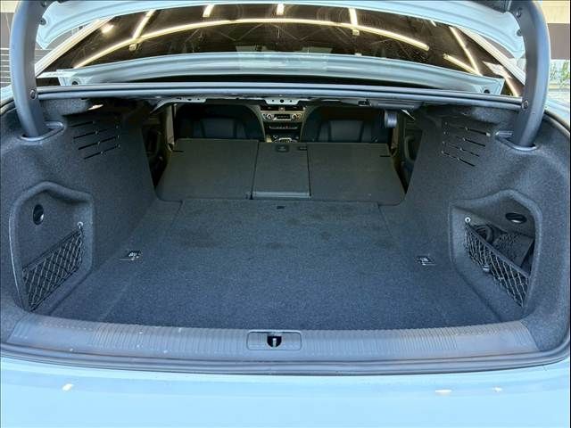 AUDI A4 2021 Image 31