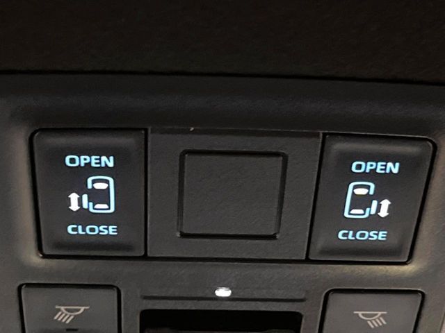 TOYOTA NOAH HYBRID 2023 Image 31