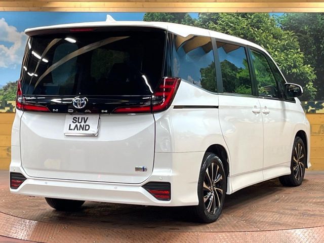 TOYOTA NOAH HYBRID 2023 Image 31