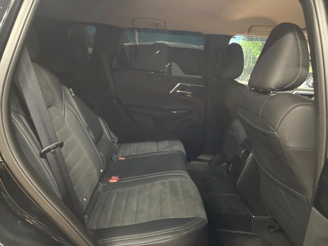 MITSUBISHI OUTLANDER PHEV 2024 Image 31