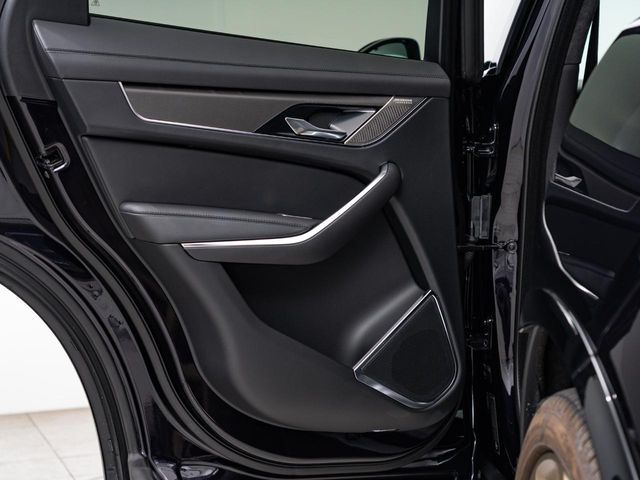 JAGUAR F-PACE 2024 Image 31