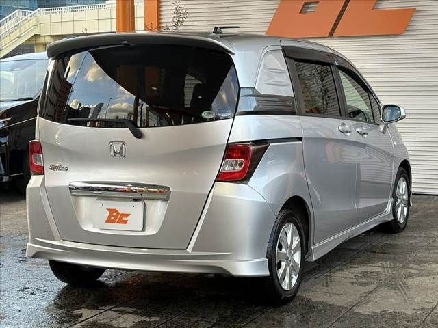 HONDA FREED SPIKE 2011 Image 31