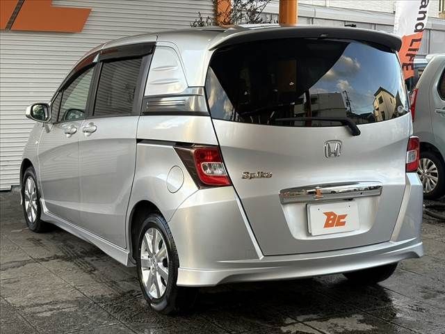 HONDA FREED SPIKE 2011 Image 31