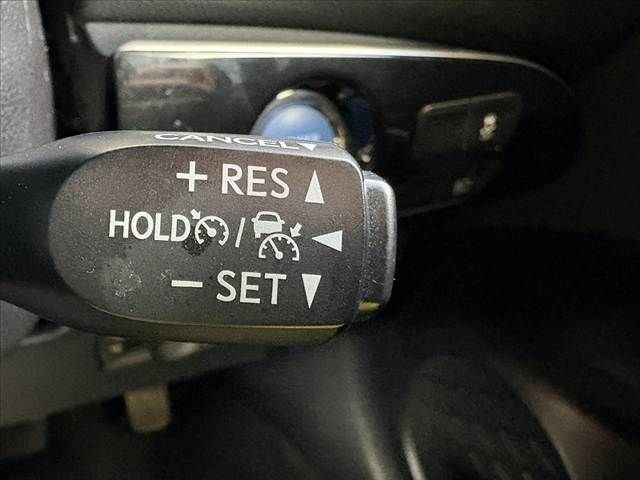 TOYOTA PRIUS 2019 Image 31