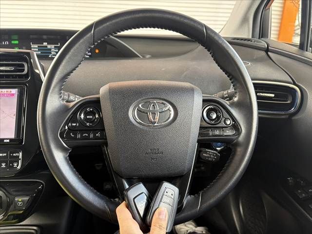 TOYOTA PRIUS 2019 Image 31