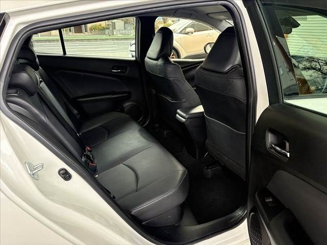 TOYOTA PRIUS 2019 Image 31