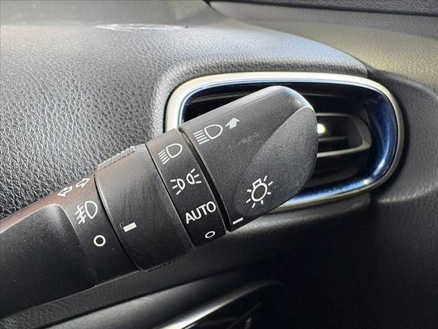 TOYOTA PRIUS 2019 Image 31