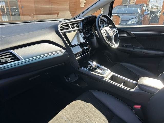 HONDA SHUTTLE HYBRID 2019 Image 31