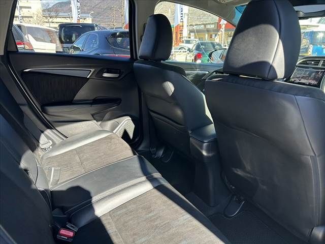 HONDA SHUTTLE HYBRID 2019 Image 31