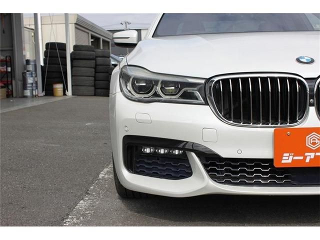 BMW 7SERIES 2015 Image 31