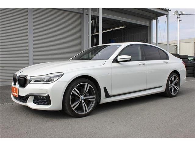 BMW 7SERIES 2015 Image 31