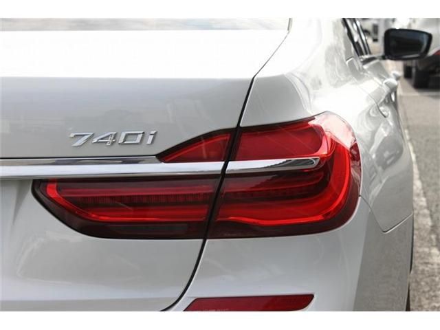 BMW 7SERIES 2015 Image 31