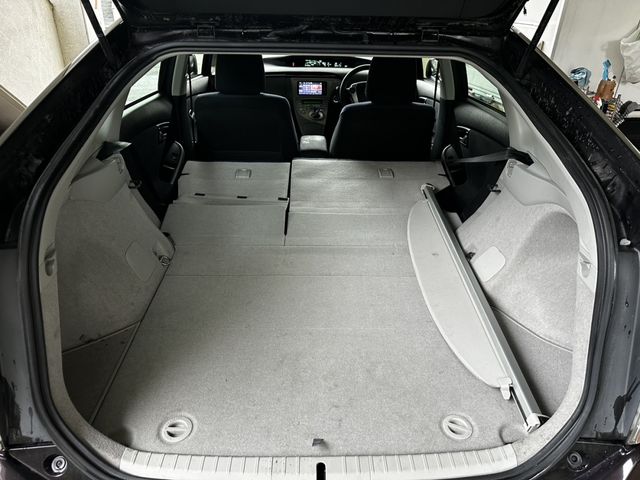 TOYOTA PRIUS 2012 Image 31