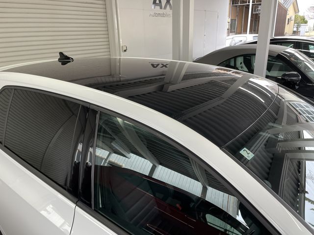 VOLKSWAGEN GOLF R 2025 Image 31