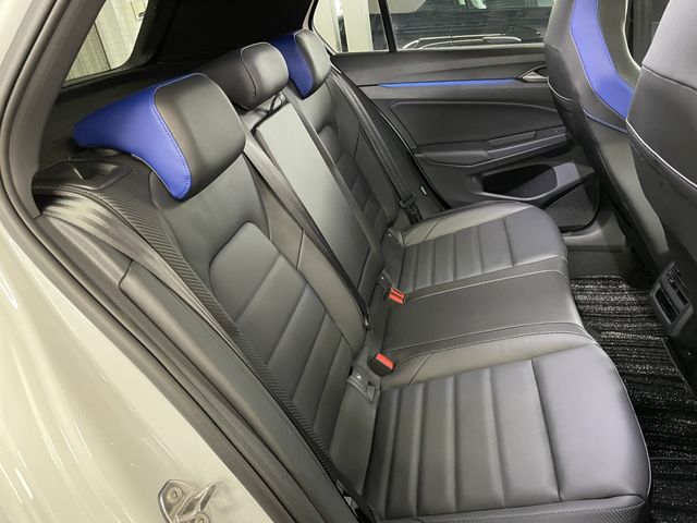 VOLKSWAGEN GOLF R 2025 Image 31