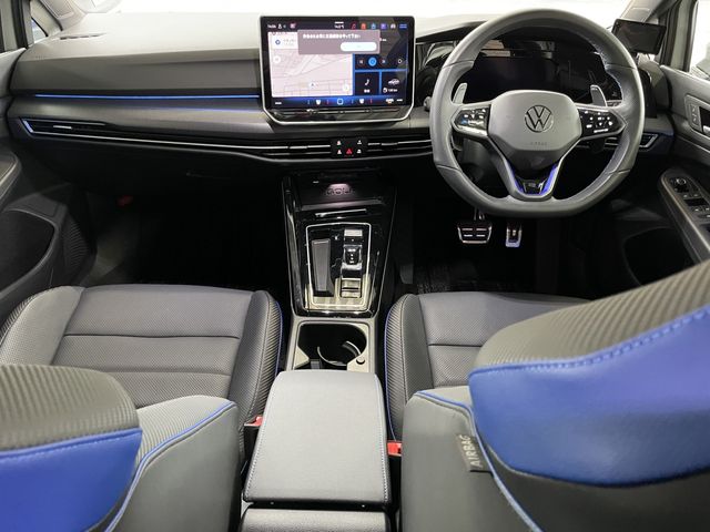 VOLKSWAGEN GOLF R 2025 Image 31