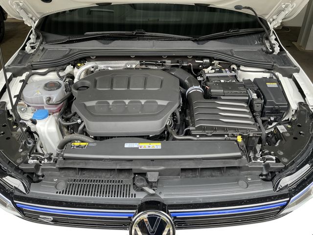 VOLKSWAGEN GOLF R 2025 Image 31