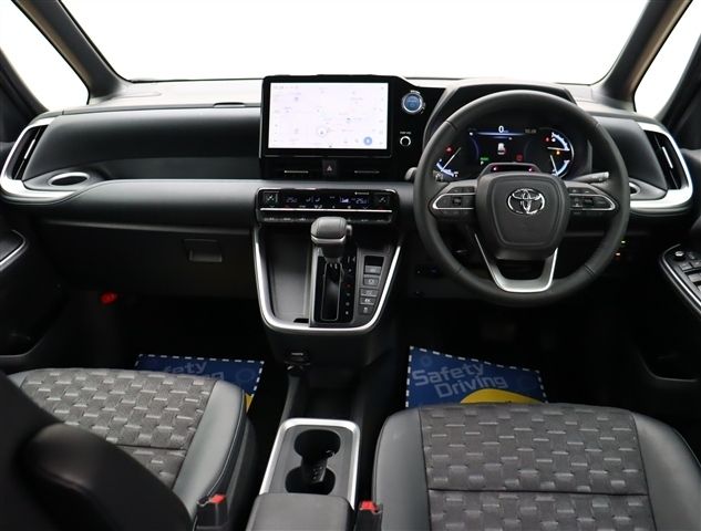 TOYOTA VOXY HYBRID 4WD 2023 Image 31