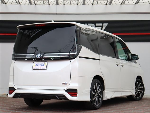 TOYOTA VOXY HYBRID 4WD 2023 Image 31
