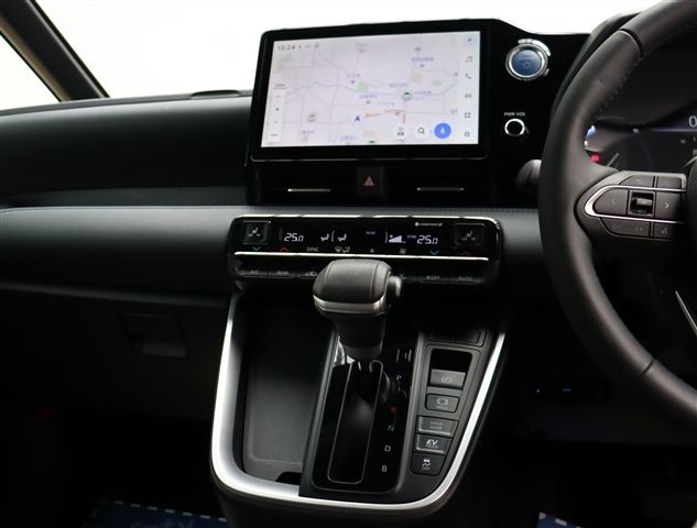 TOYOTA VOXY HYBRID 4WD 2023 Image 31