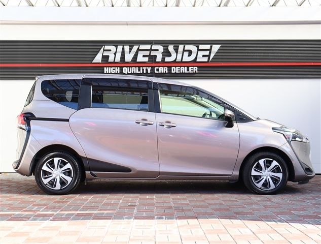 TOYOTA SIENTA HYBRID 2020 Image 31