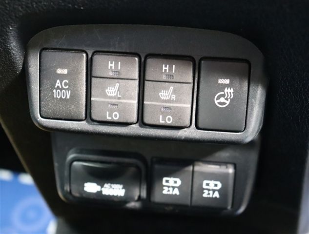 TOYOTA SIENTA HYBRID 2020 Image 31