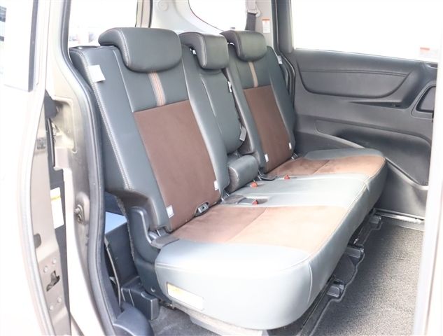 TOYOTA SIENTA HYBRID 2020 Image 31