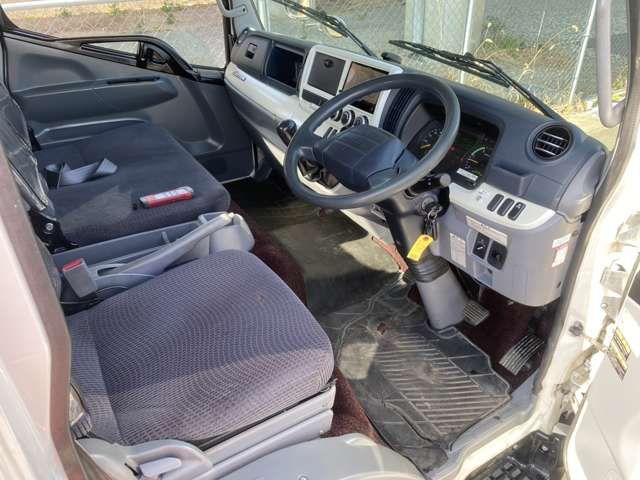 MITSUBISHI CANTER 2016 Image 31