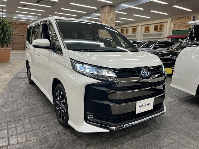 TOYOTA NOAH HYBRID 2024 Image 31