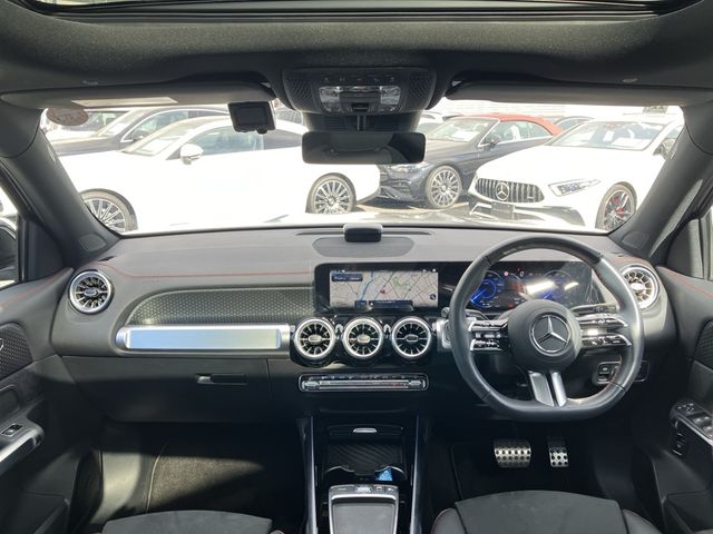 MERCEDES BENZ EQB 2024 Image 31