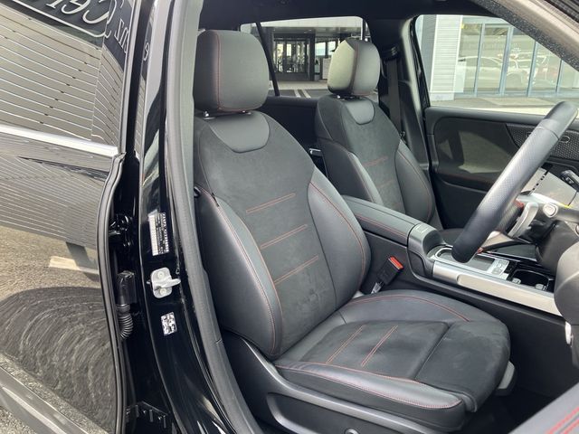 MERCEDES BENZ EQB 2024 Image 31