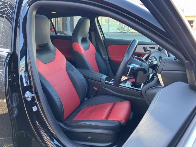 MERCEDES BENZ A CLAS 2024 Image 31