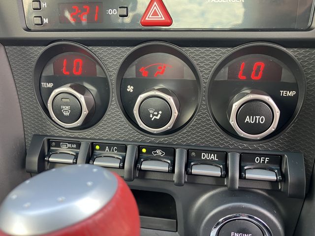 TOYOTA 86 2012 Image 31