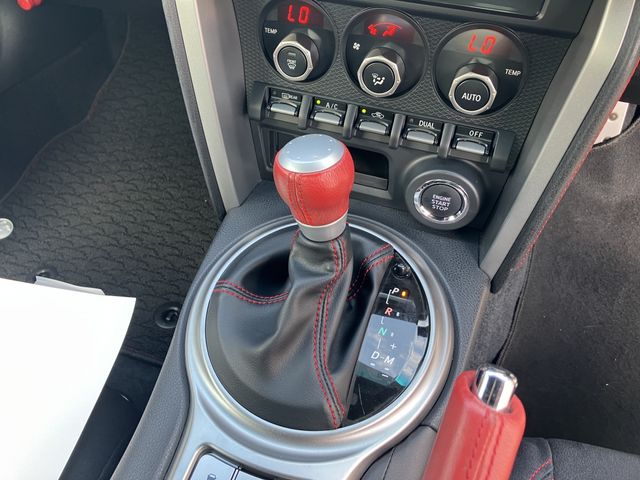 TOYOTA 86 2012 Image 31