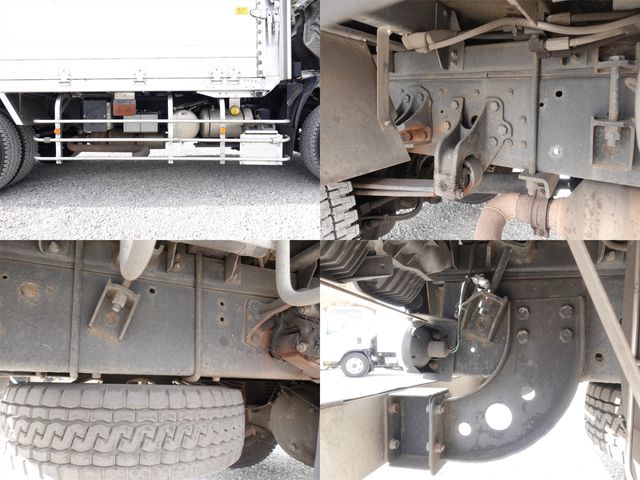 MITSUBISHI FUSOU FIGHTER 2009 Image 31