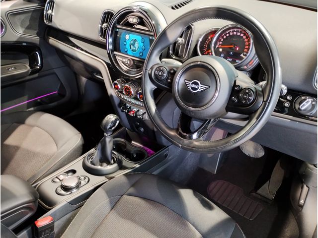 BMW MINI COOPER D CR 2018 Image 31