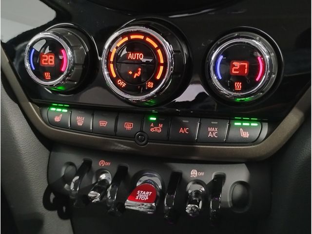 BMW MINI COOPER D CR 2018 Image 31