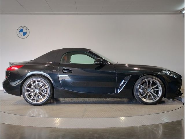 BMW Z4 2019 Image 31