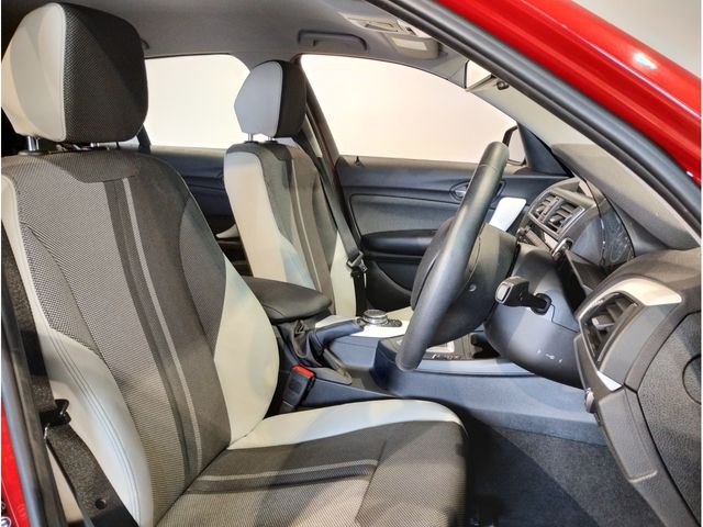 BMW 1SERIES 2016 Image 31